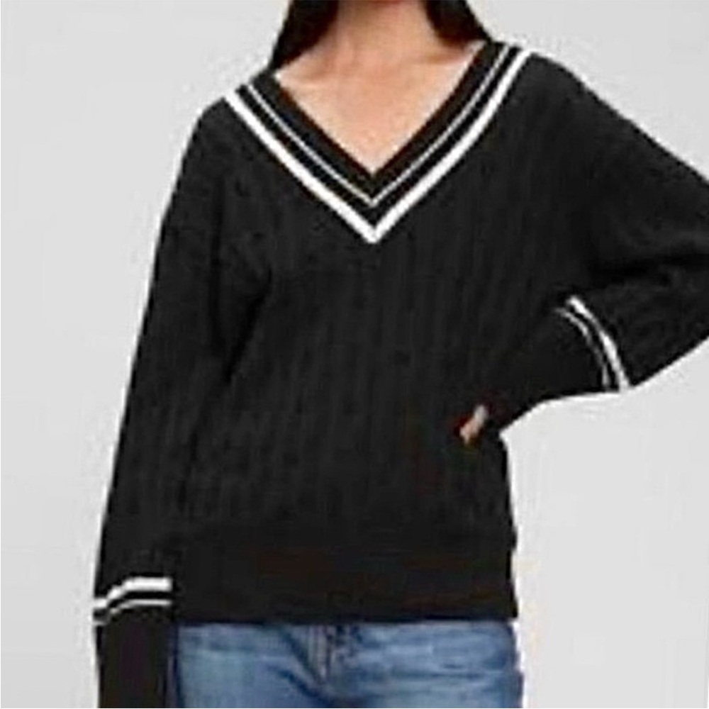 GAP- Women's Black/White Cable Knit Cricket Sweater. Size: XL